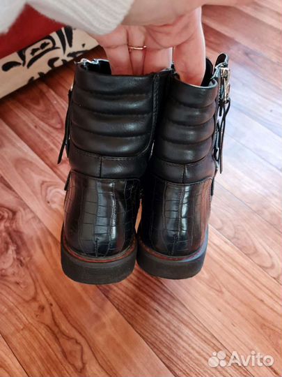 Ботинки осенние
