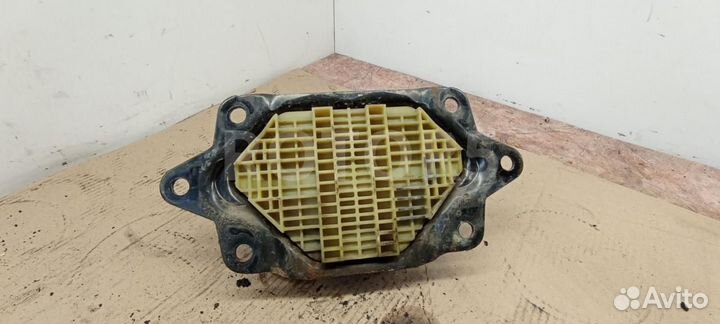 Подушка крепления двигателя задняя Volvo FH 3 2015