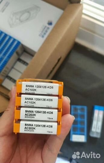 Пластина korloy tcgt090204-AK H01