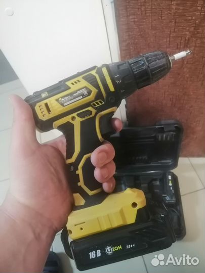 Шуруповерт Kolner KCD 14.4/2L