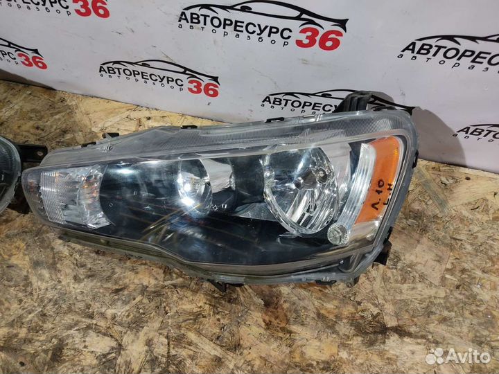 Фары Митсубиси Лансер 10