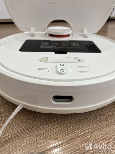 Моющий робот пылесос Xiaomi Mi Robot Vacuum-Mop
