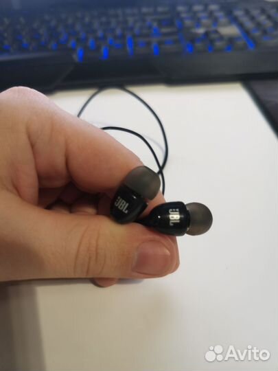 Наушники JBL T100