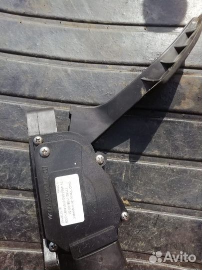 Электро педаль газа Датсун Гранта калина