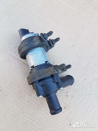 Дополнительный насос охлаждения VAG