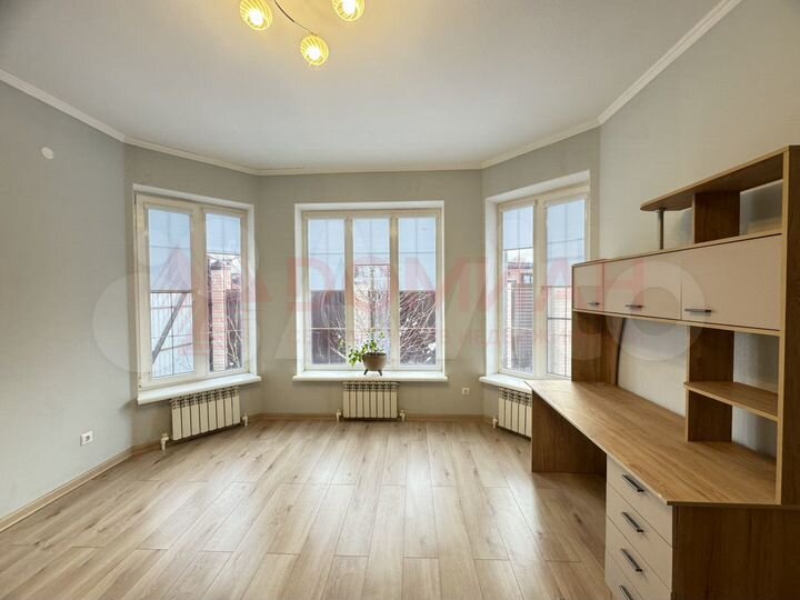 Дом 77,3 м² на участке 3 сот.