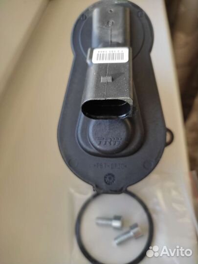 Моторчик ручника суппорта VW Passat B6 CC Tiguan