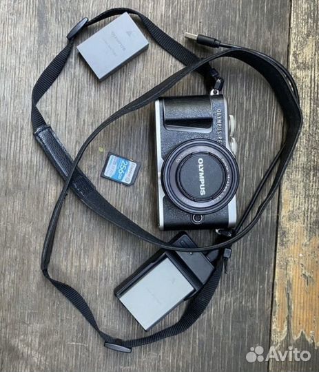 Olympus pen e pl9 с объективом M.Zuiko