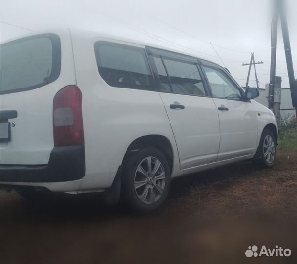 Toyota Probox 1.5 AT, 2004, 350 000 км