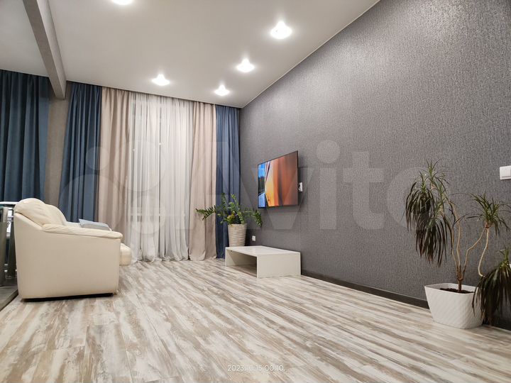 3-к. квартира, 74 м², 4/4 эт.