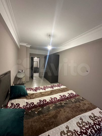 2-к. квартира, 90 м², 9/10 эт.