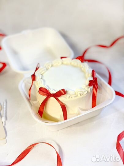 Десерты и торты на заказ