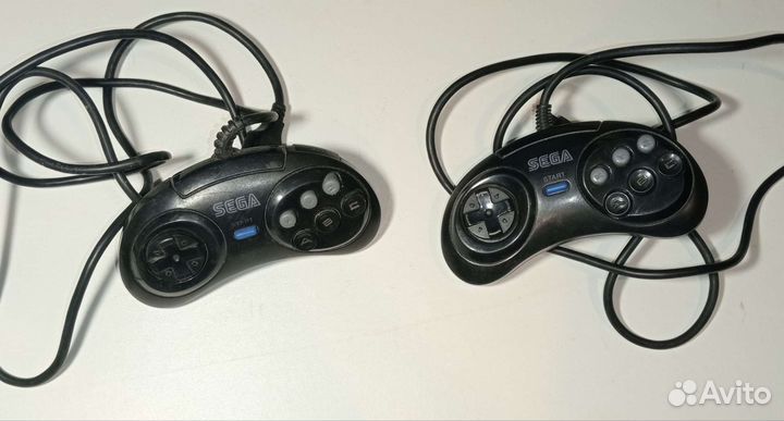 Два джойстика для приставки sega