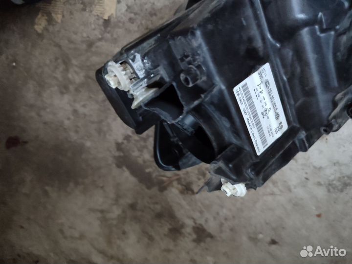 Фара правая volkswagen polo