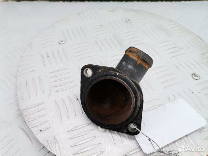 Корпус термостата для Audi A4 B5 030121121B
