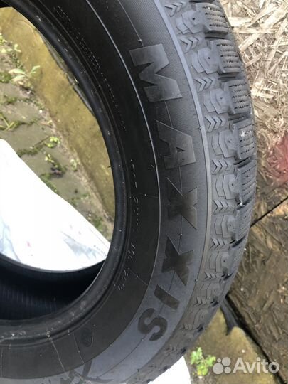 Maxxis ArcticTrekker NP3 205/65 R16