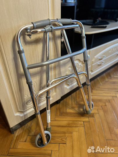 Ходунки на колесах (двухколесные роллейторы)