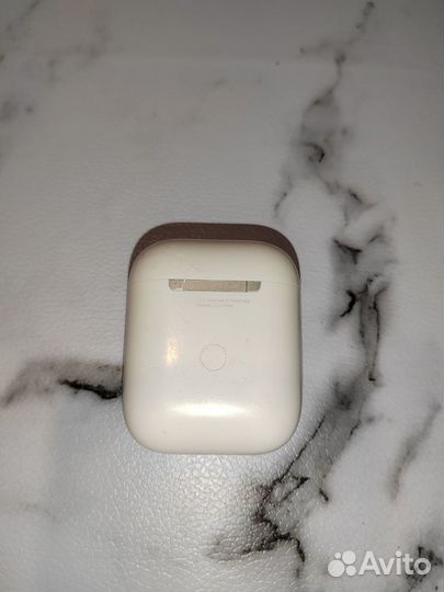 Зарядный кейс для Apple AirPods