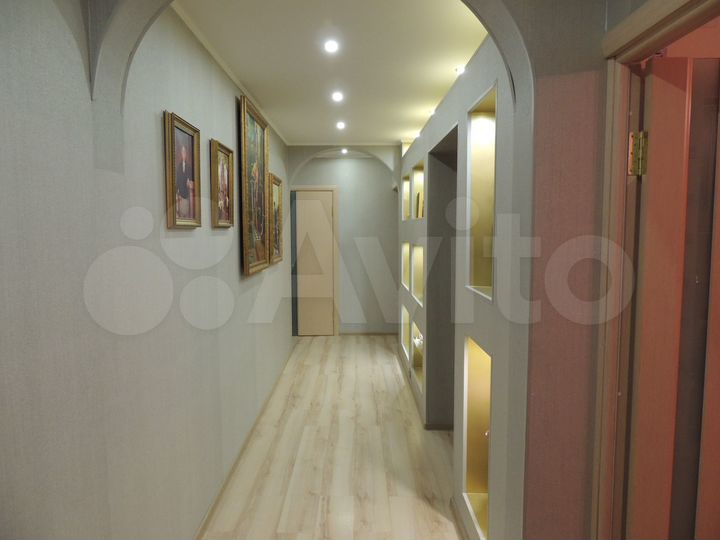 3-к. квартира, 77,5 м², 8/17 эт.