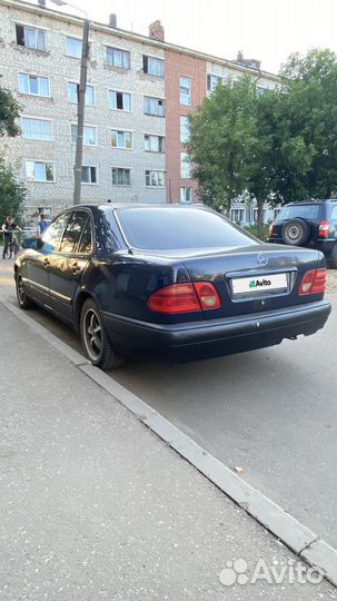Mercedes-Benz E-класс 2.3 МТ, 1995, 283 500 км