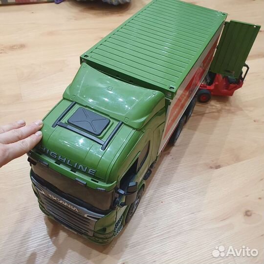 Машина bruder тягач 53см