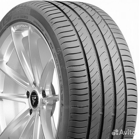 Delinte DS2 235/45 R18 98W