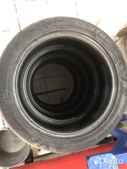 Kumho Ecsta PS31 215/50 R17 95W