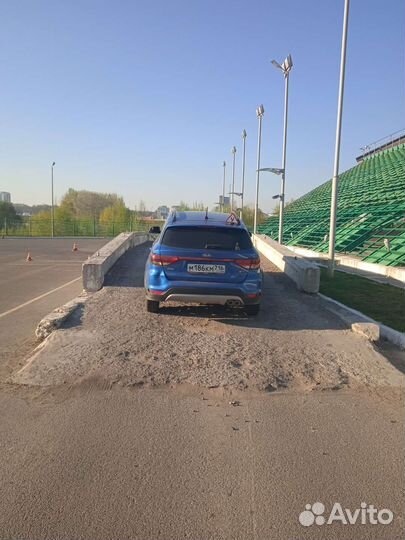 Инструктор по вождению.Автомат