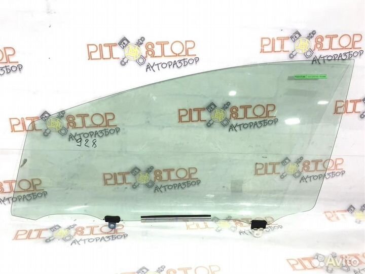 Стекло двери переднее левое Toyota prius ZVW30 20