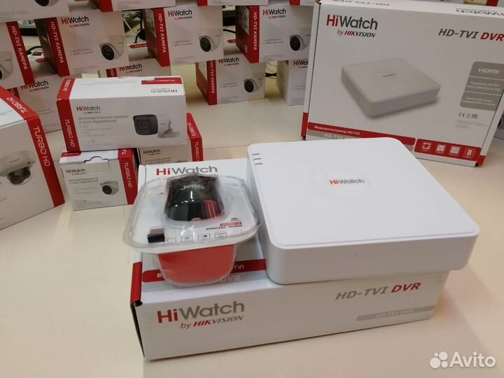 8кан. гибридный видеорегистратор DS-H208QA HiWatch