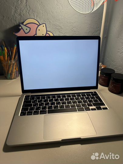 Apple Macbook Pro 13 2022 M2 8 GB 256 GB