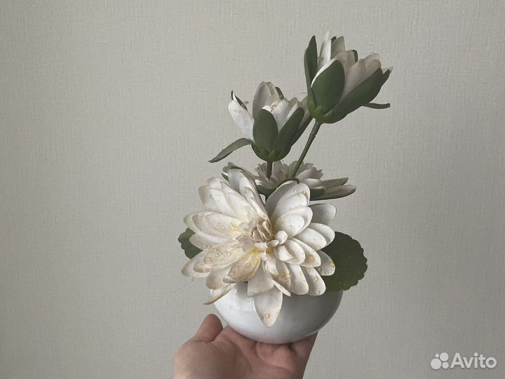 Искусственный цветок