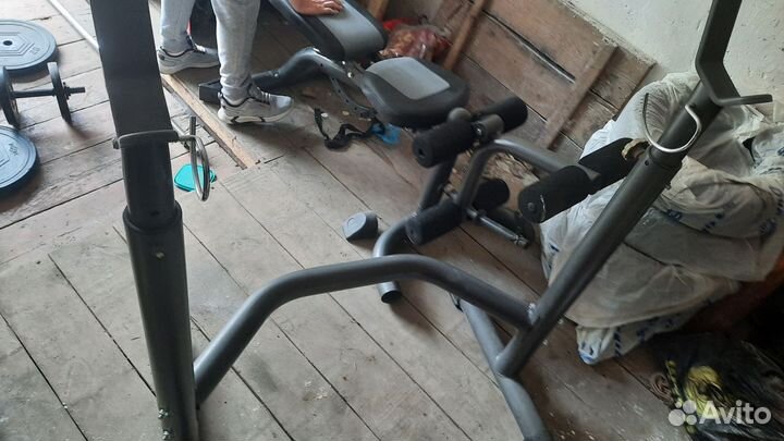 Тренажер для жима лежа, пресса