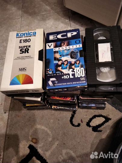 Видеокасеты