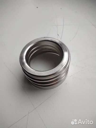 Адаптер цоколя E27 под E40