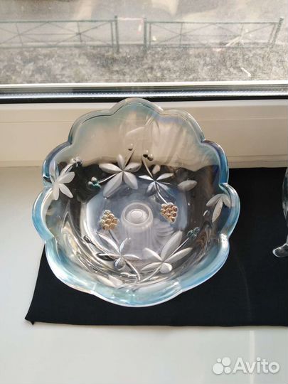 Набор вазочек из цветного стекла