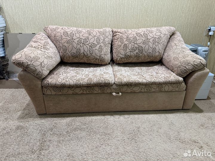 Комплект мягкой мебели бу диван + 2 кресла