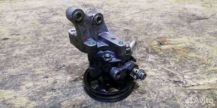Насос гидроусилителя руля Lexus LS 3 2002