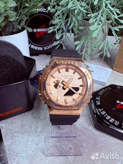 Часы Casio G-Shock GM-2100