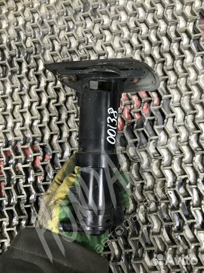 Форсунка омывателя фар Honda Accord