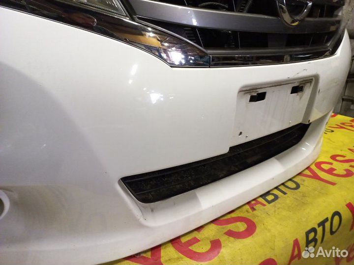 Бампер передний Nissan Serena C26 2010-2013