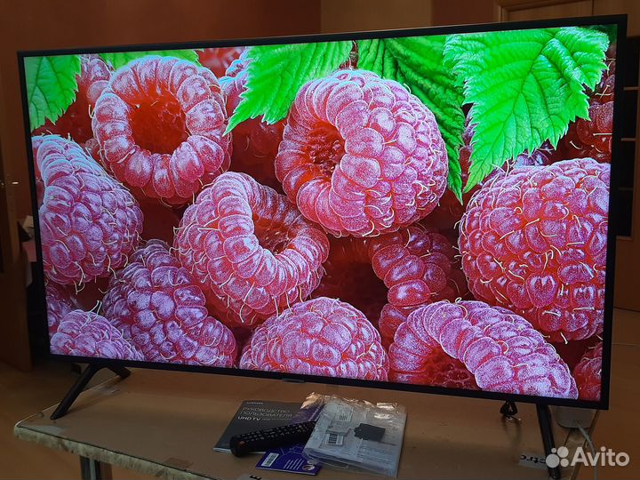 Телевизор Samsung SMART UHD 4K