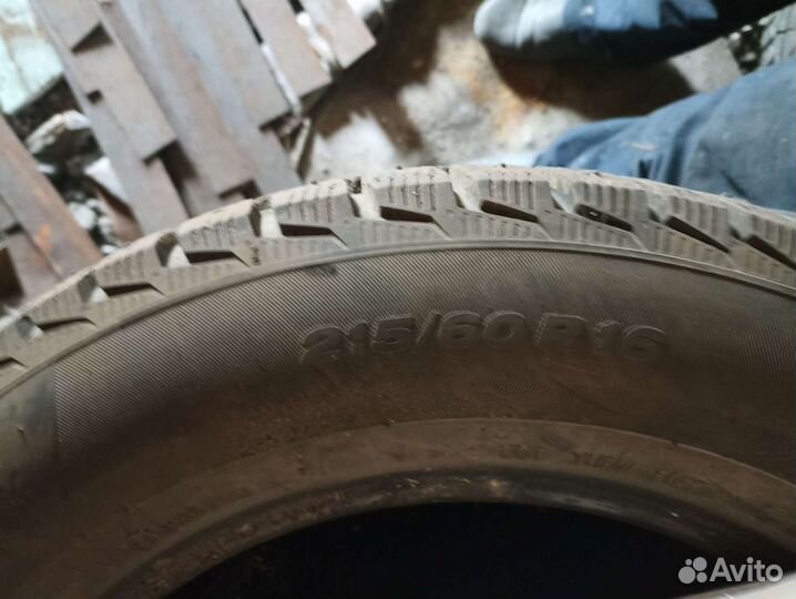Viatti Brina Nordico V-522 215/60 R16