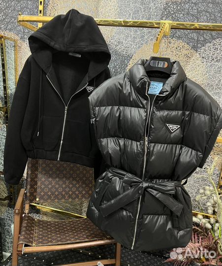 Спортивный костюм и жилетка