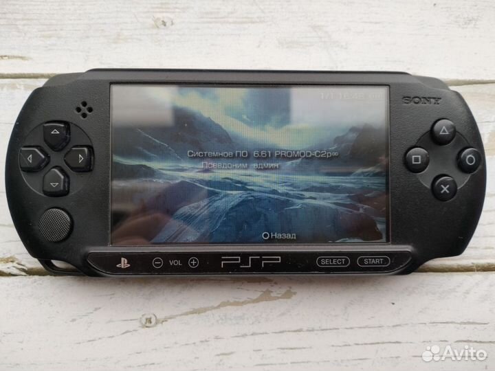 Sony PSP e1008 прошита, карта памяти 64gb