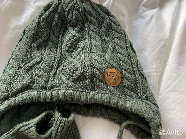 Шапка с варежками hm