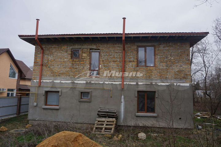 Дом 230 м² на участке 10 сот.