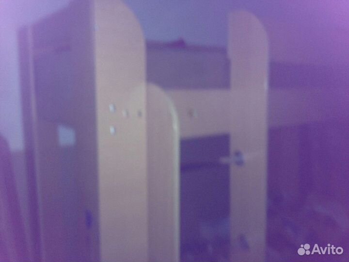 Продам двухъярусную кровать