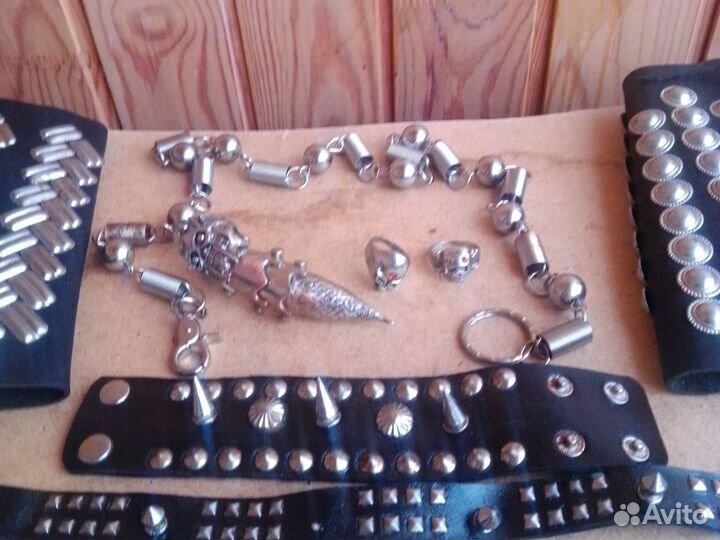 Принадлежности для рок-музыкантов