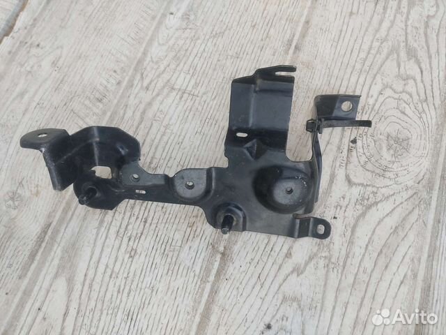 Кронштейн воздушного фильтра ASX Outlander Lancer